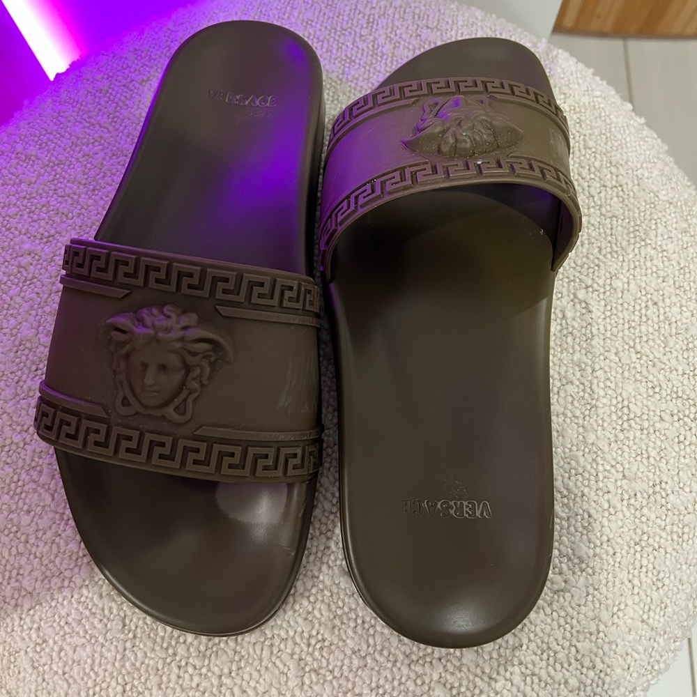 Versace Palazzo Slides - Khaki